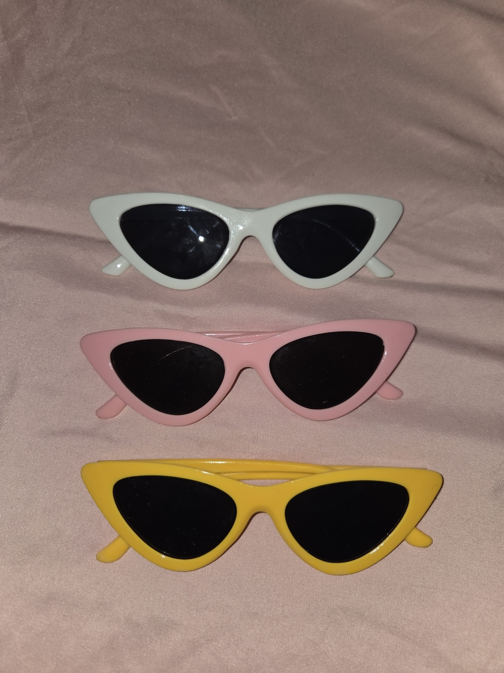SHEIN White Pink Yellow Cat Eye Sunglasses Set for Kids